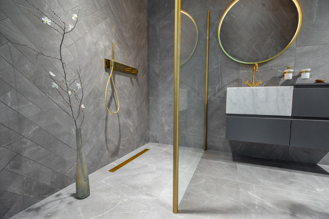 Showroom Plieger Arnhem 2021 ACO ShowerDrain C Colours Gold 7